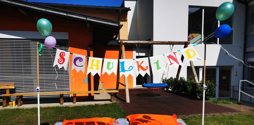 Verena Der Gartenbereich der extra für die Großen hergerichtet und geschmückt wurde ...